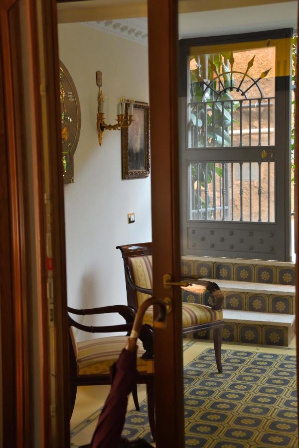 Hotel Regal House Roma Capucci 6 Exterior foto